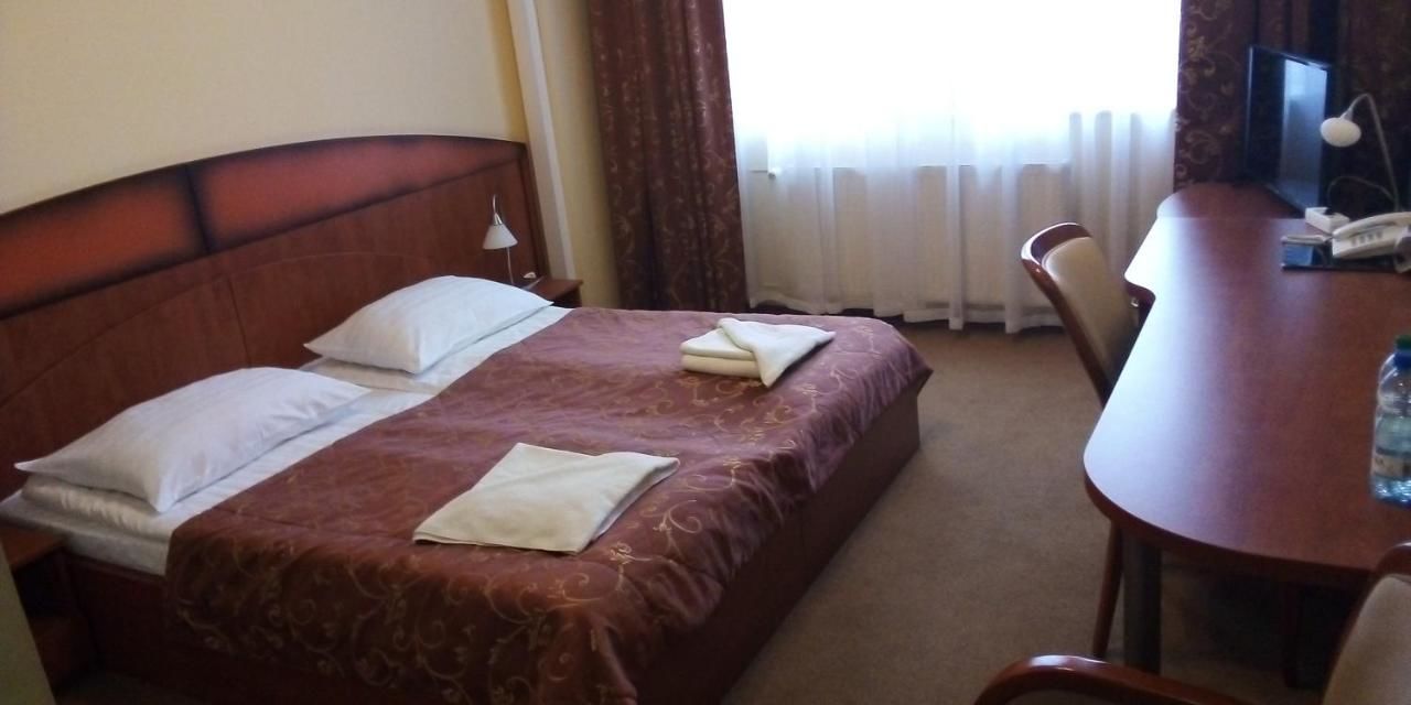 Отель Hotel Stal Сталёва-Воля-6