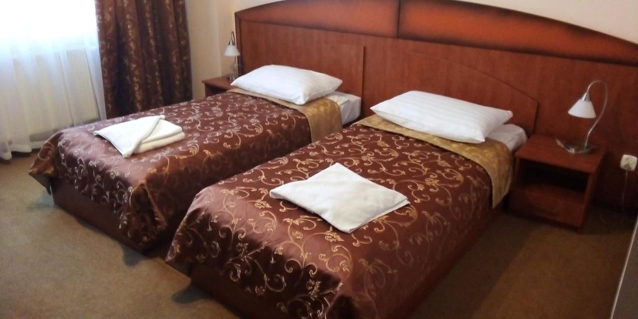 Отель Hotel Stal Сталёва-Воля